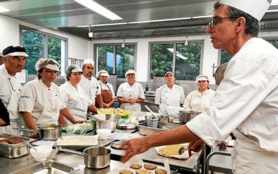 Gilles Daveau (au premier plan) a distillé astuces, tour de main et conseils en vue d'une alimentation durable et équilibrée